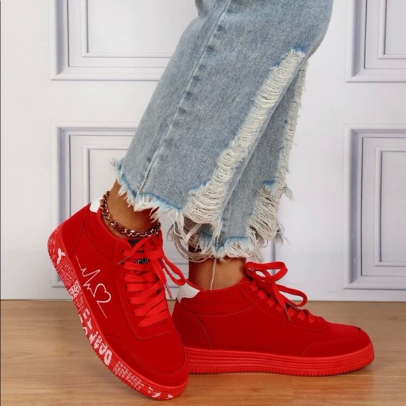 Graphic Letter Print Red Sneaker - Picture 3 of 5